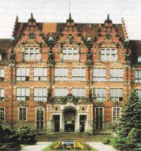 Hauptgebäude der Tech­ni­schen Hoch­schu­le Danzig, erbaut 1904 im Stil der Backstein-Renaissance